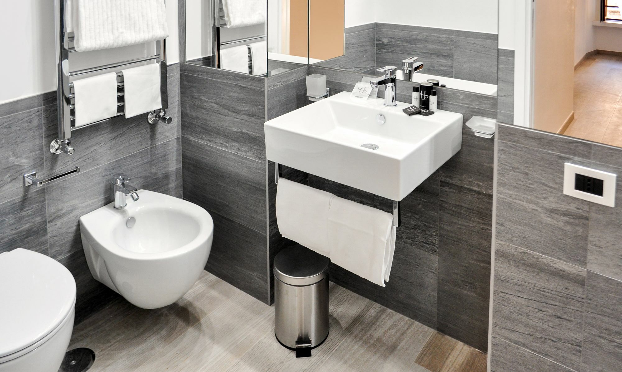 Lhp Suite Roma Termini Extérieur photo